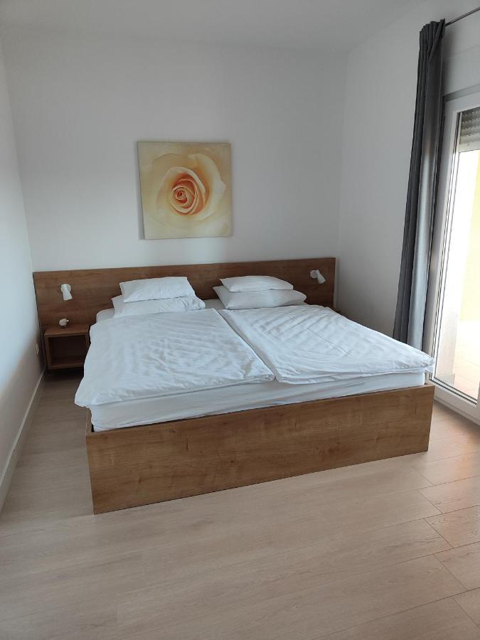 Apartmani Seka Vodice Luaran gambar
