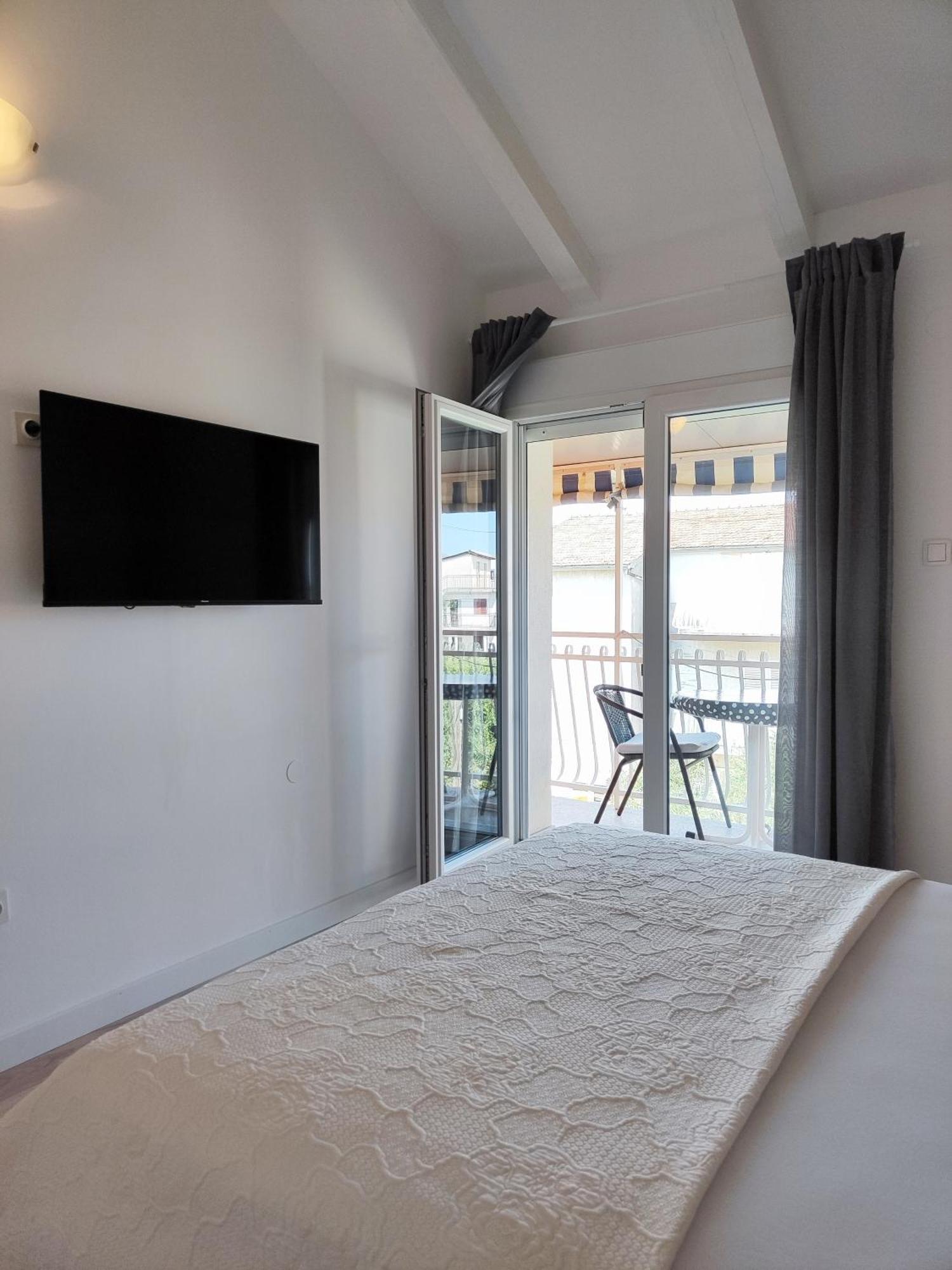 Apartmani Seka Vodice Luaran gambar
