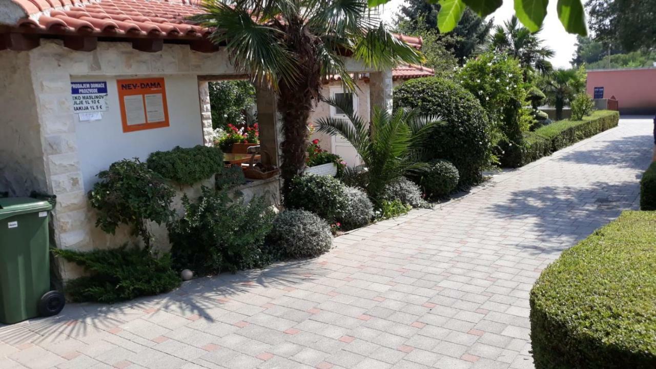 Apartmani Seka Vodice Luaran gambar